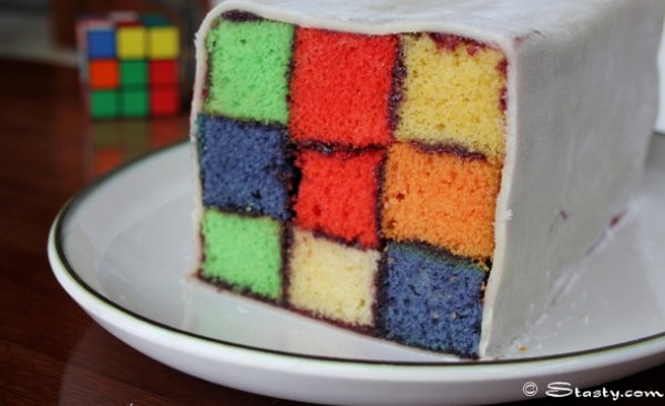 design-fetish-rubiks-cube-cake-2